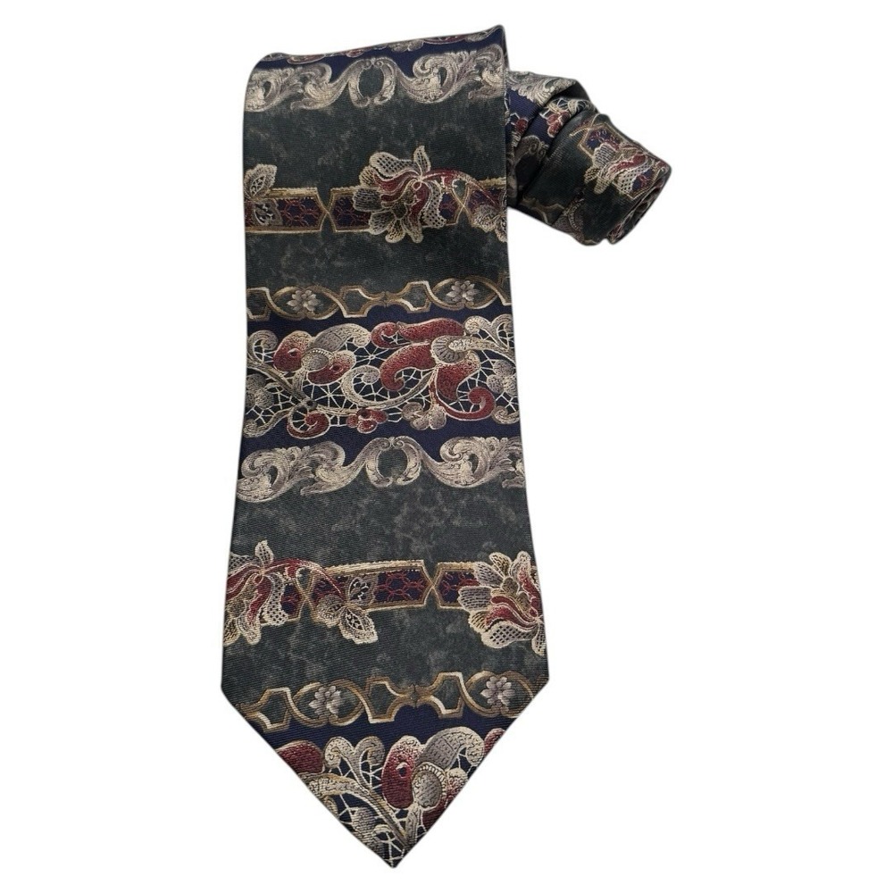 Bill Blass 100% Silk Tie Floral Pattern Costa Rica Handmade Imported Fabric B14Q
